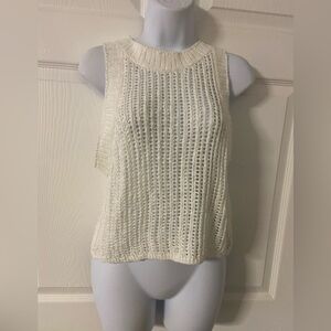 T37a- MAHINA White Crochet Knit Sleeveless Cropped Top